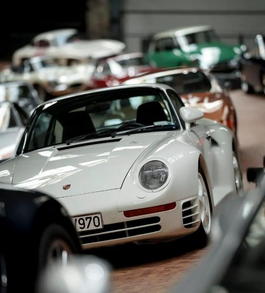Die ehemalige Walter Röhrl-Maschine des Museums war der Pressewagen für die Einführung des Porsche 959